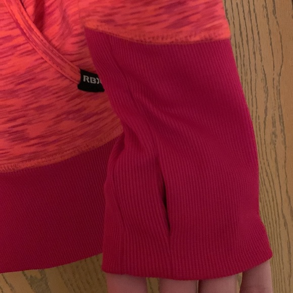 Womens RBX sweatshirt. Size Large - Picture 3 of 3